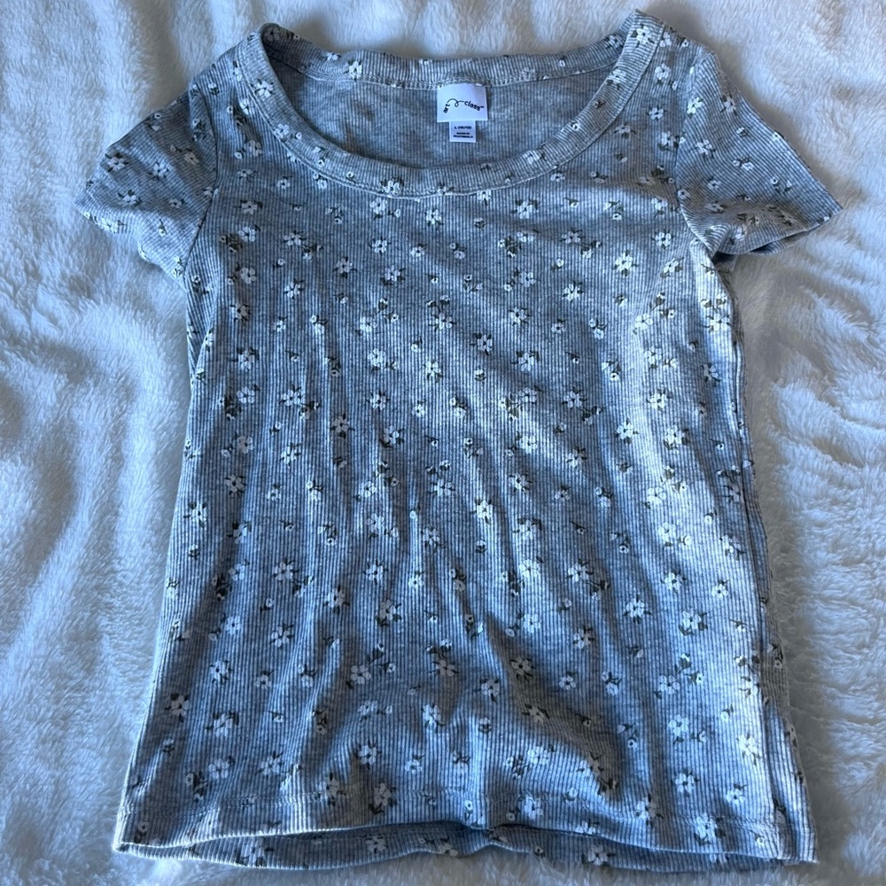 Gray Floral Short Sleeve Girls Top